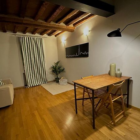 Maison Vert Appartamento In Centro Storico A Modena Luaran gambar