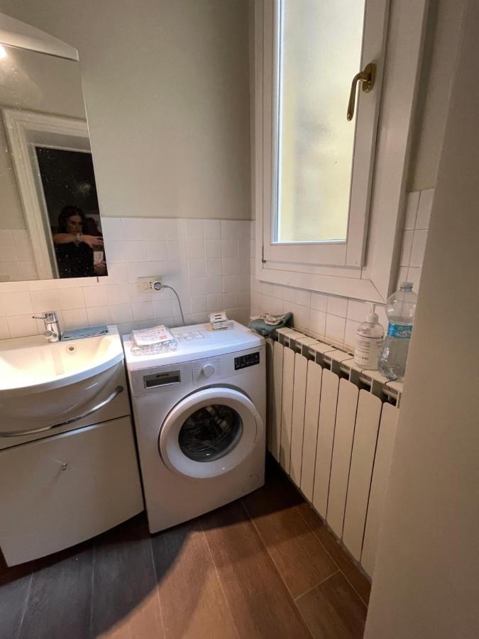 Maison Vert Appartamento In Centro Storico A Modena Luaran gambar