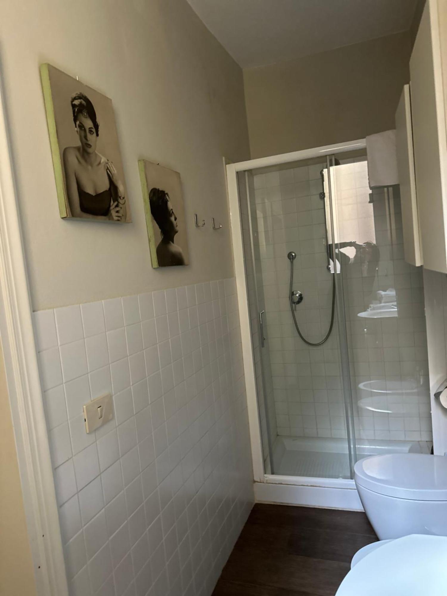 Maison Vert Appartamento In Centro Storico A Modena Luaran gambar